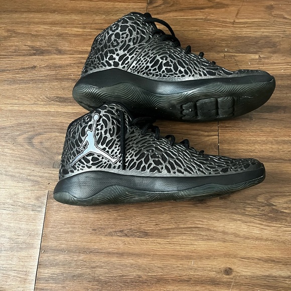 Jordan Ultra Fly - Picture 2 of 4